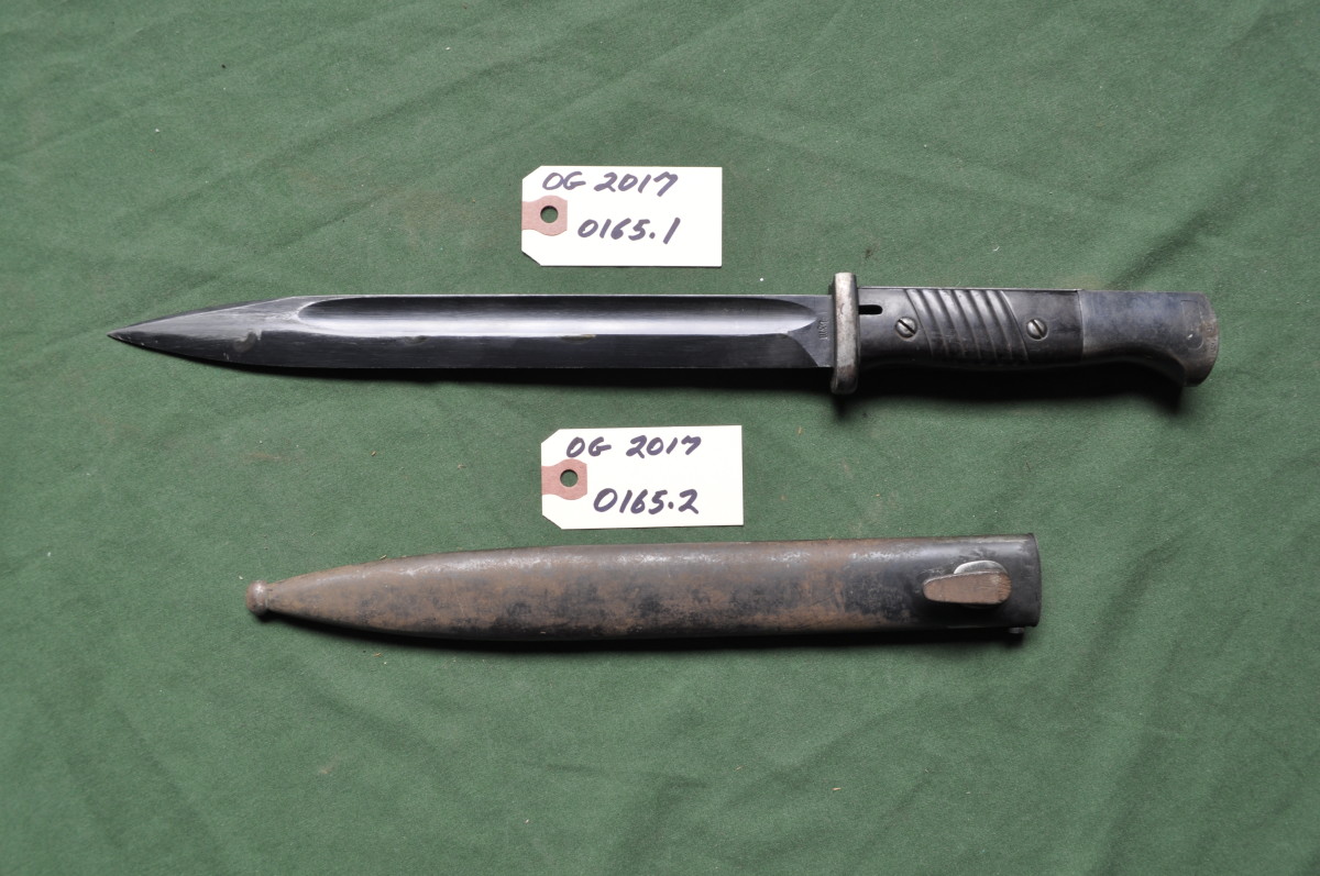 Military Knife With Scabbard 