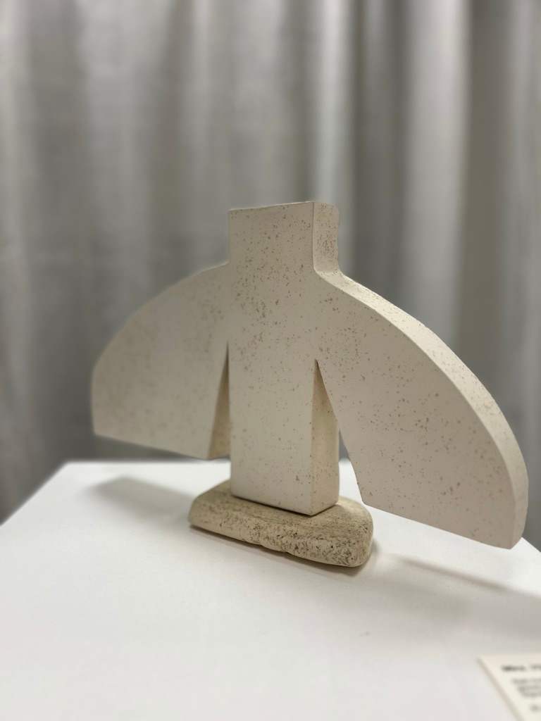 Mira by Carla Roth, Image 2.