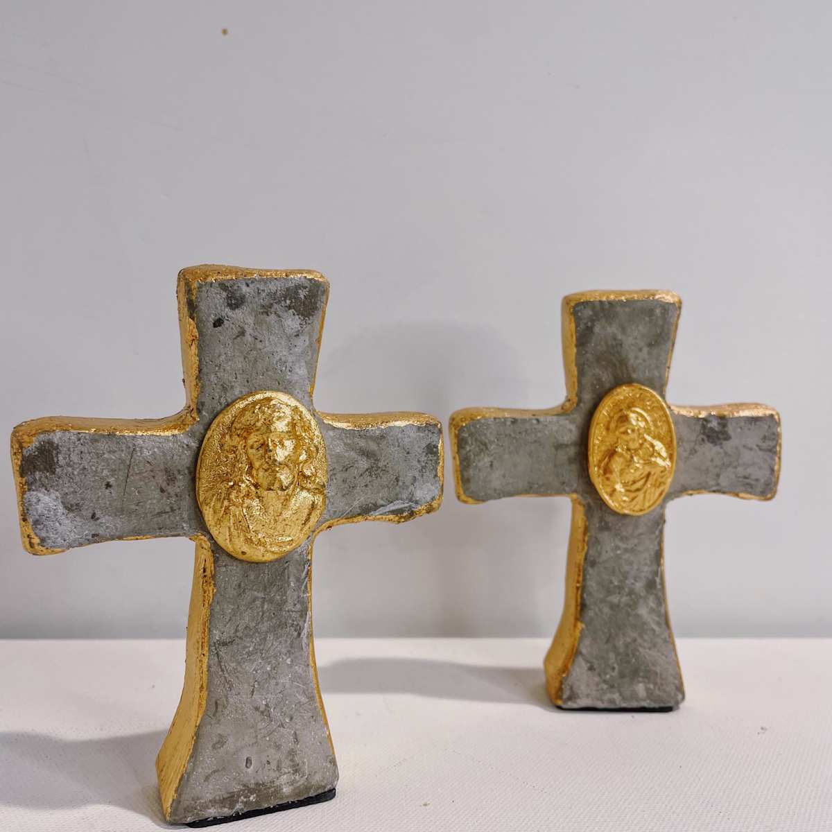 Table Cross Trimmed in Gold, Image 1.