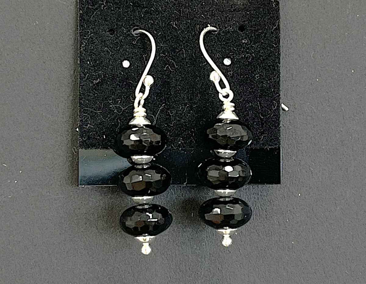 #1302 Onyx with Sterling Earring by Sue Broadway, Image 3.