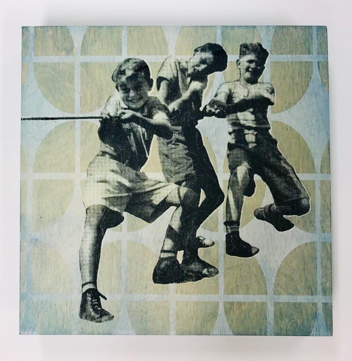 Tugging by Gretchen Schermerhorn, Image 1.