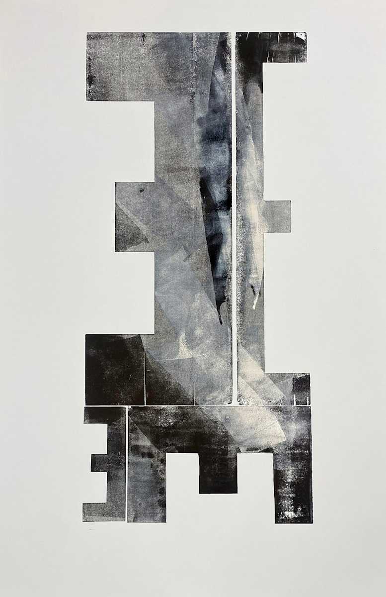 Stacked E's by E Bond 