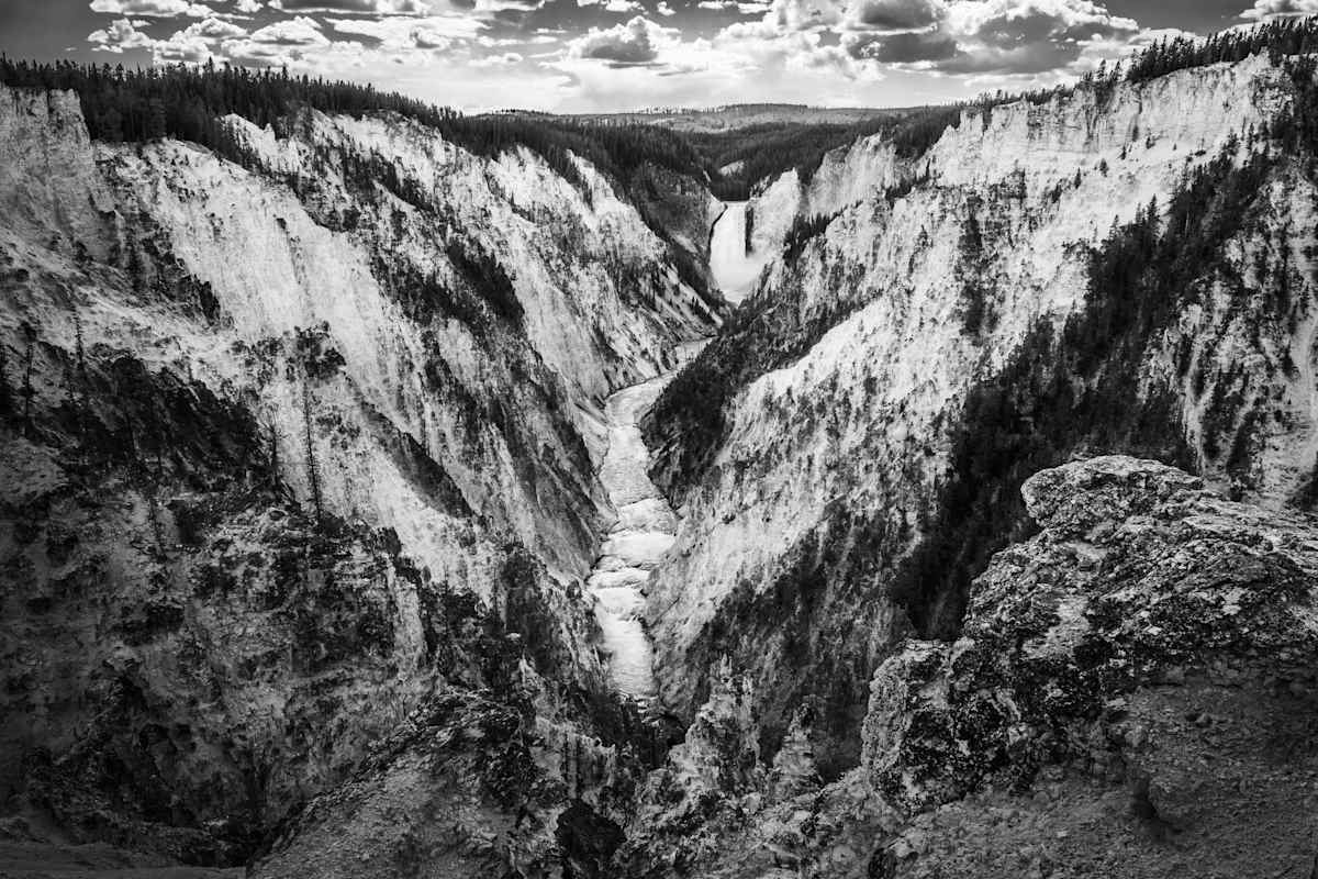 Yellowstone - Triangles by Juan Matorras 