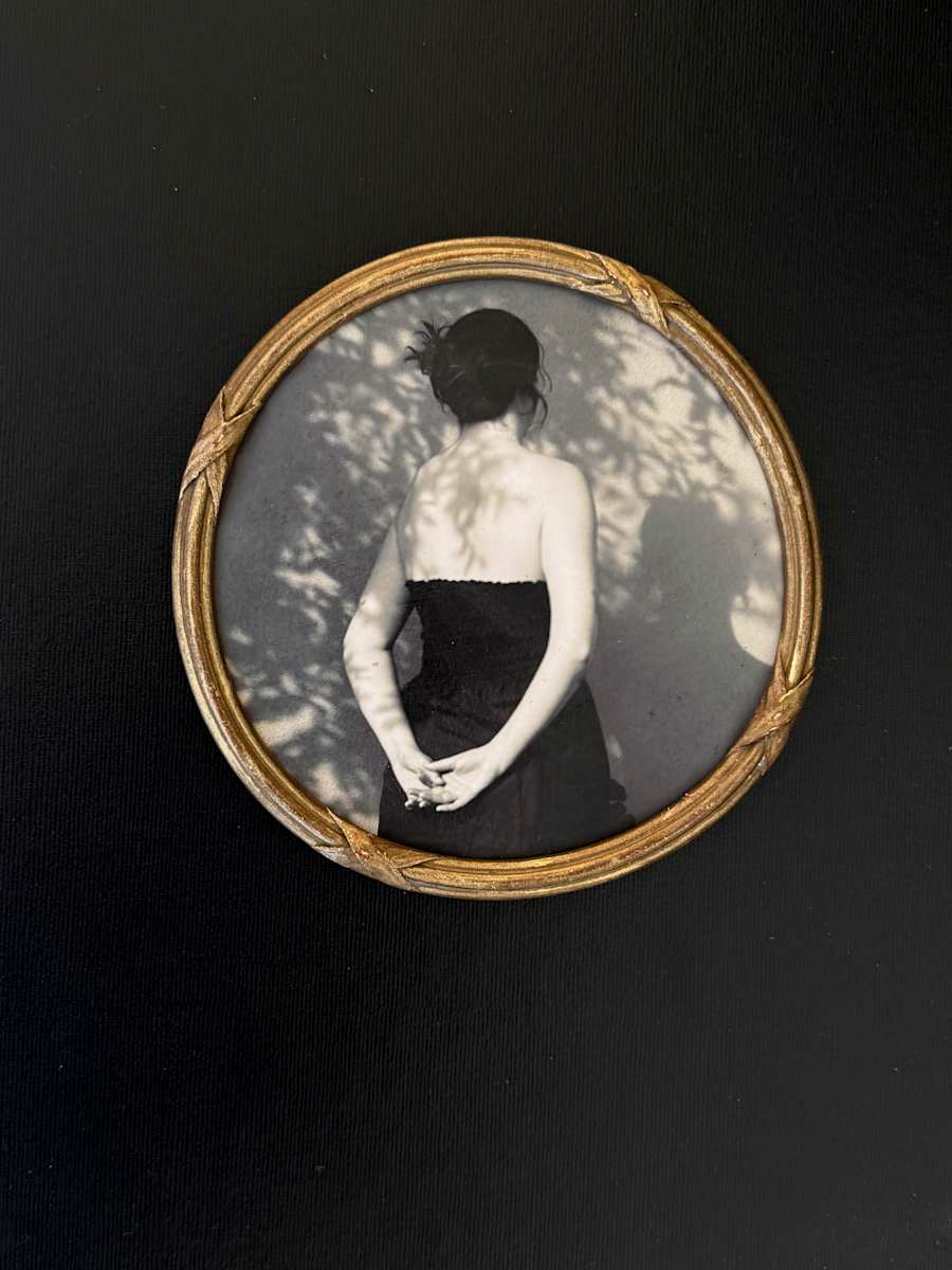 A Flickering in the Round by Sal Taylor Kydd, Image 1.