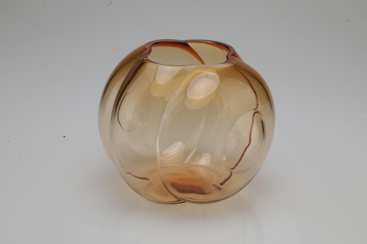 Frank_Novak_Collection_8-18-25-086 