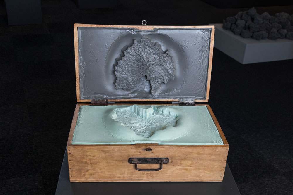 Le Cantal englouti by Thomas Tronel Gauthier 