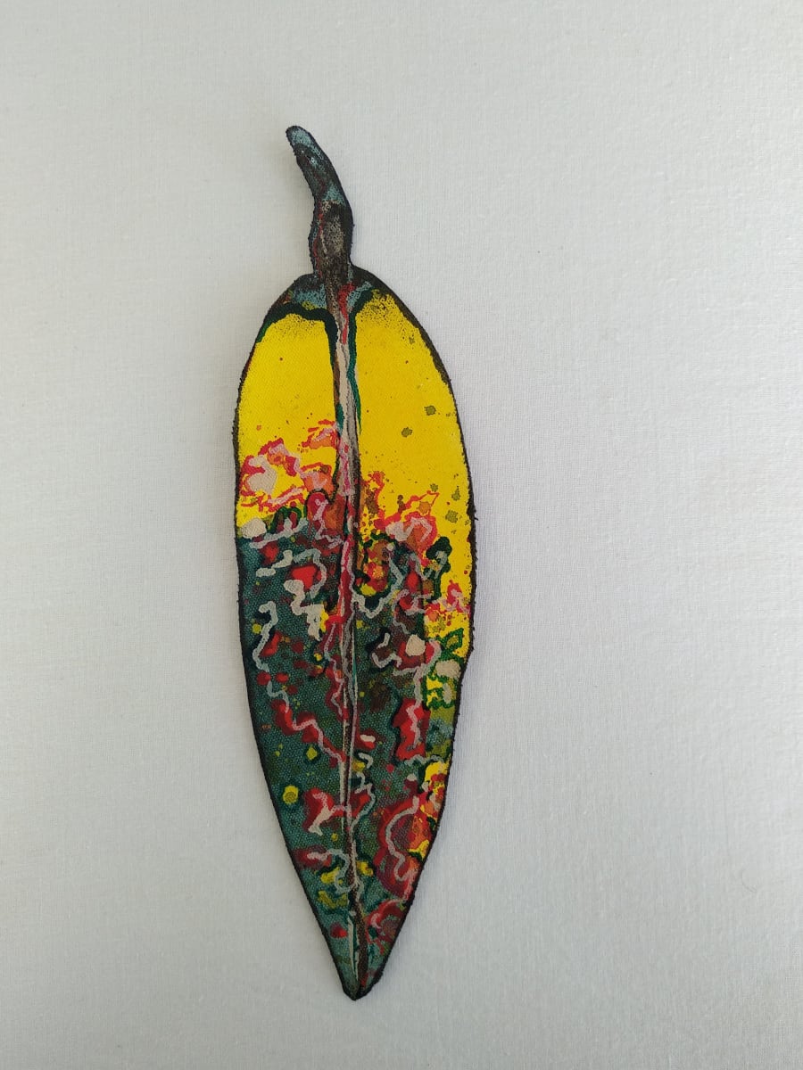 Gum Leaf - Little .. (19173) by Liz McAuliffe, Image 1.