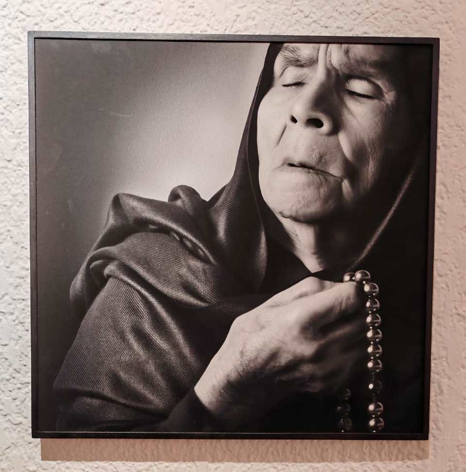 Madre, Image 2.