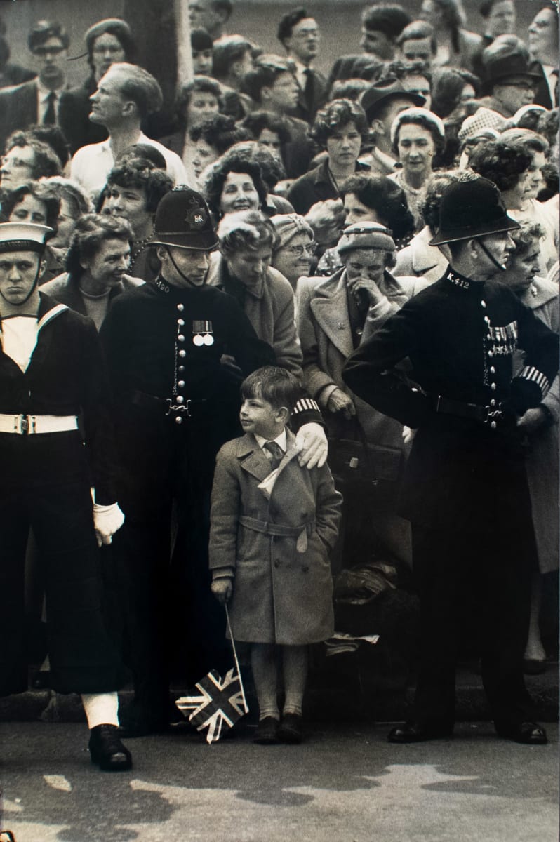 Watching Parade in London by Ken Heyman 