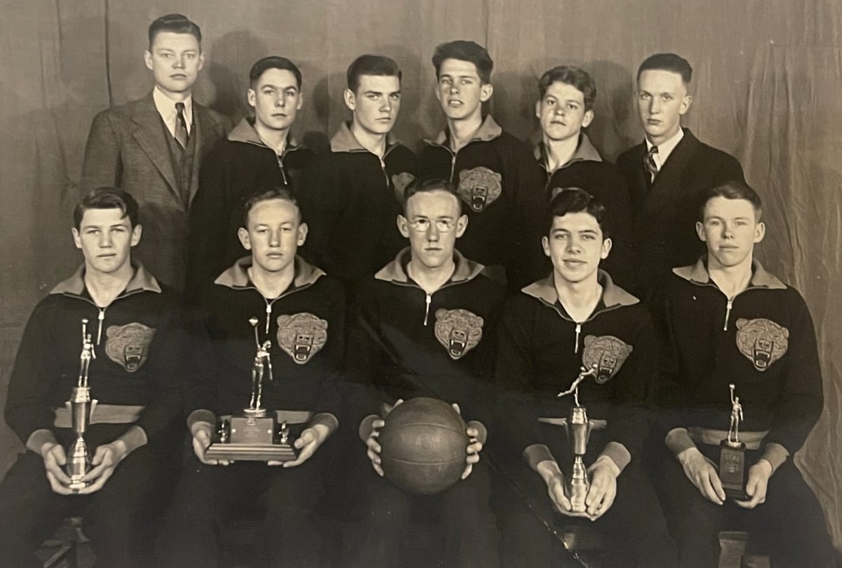 Basketball Trophy Winning Team 