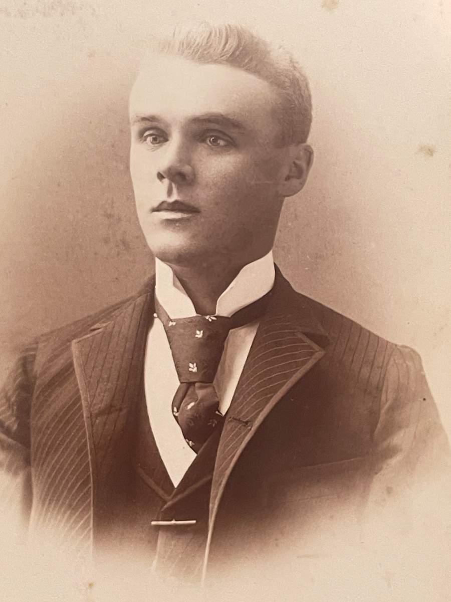 Dapper Suit by M.S. Lovell, Image 5.