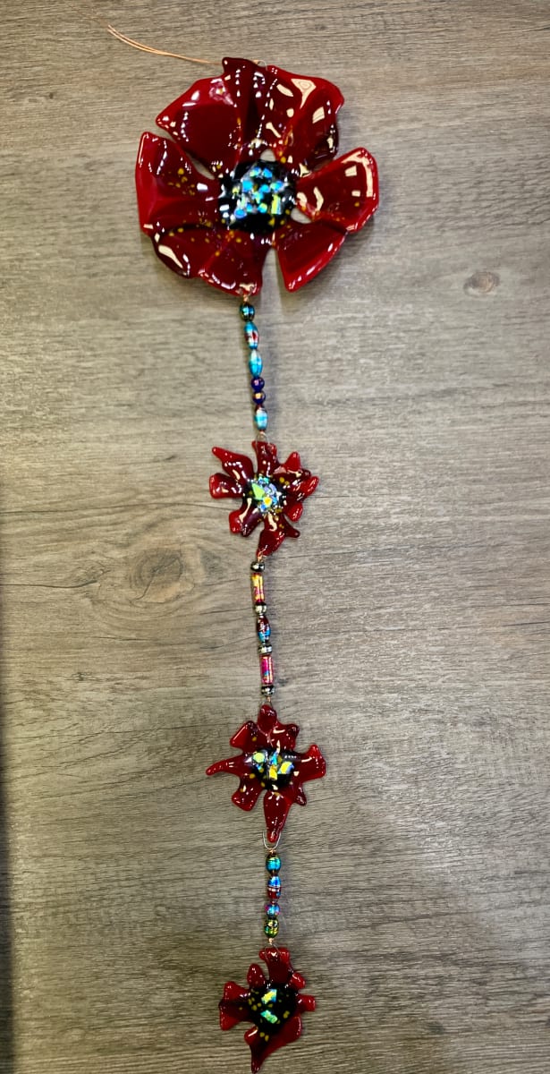 Poppies on a String by Sandi Aberle  Image: Poppies on a String
Fused Glass
Sandi Aberle