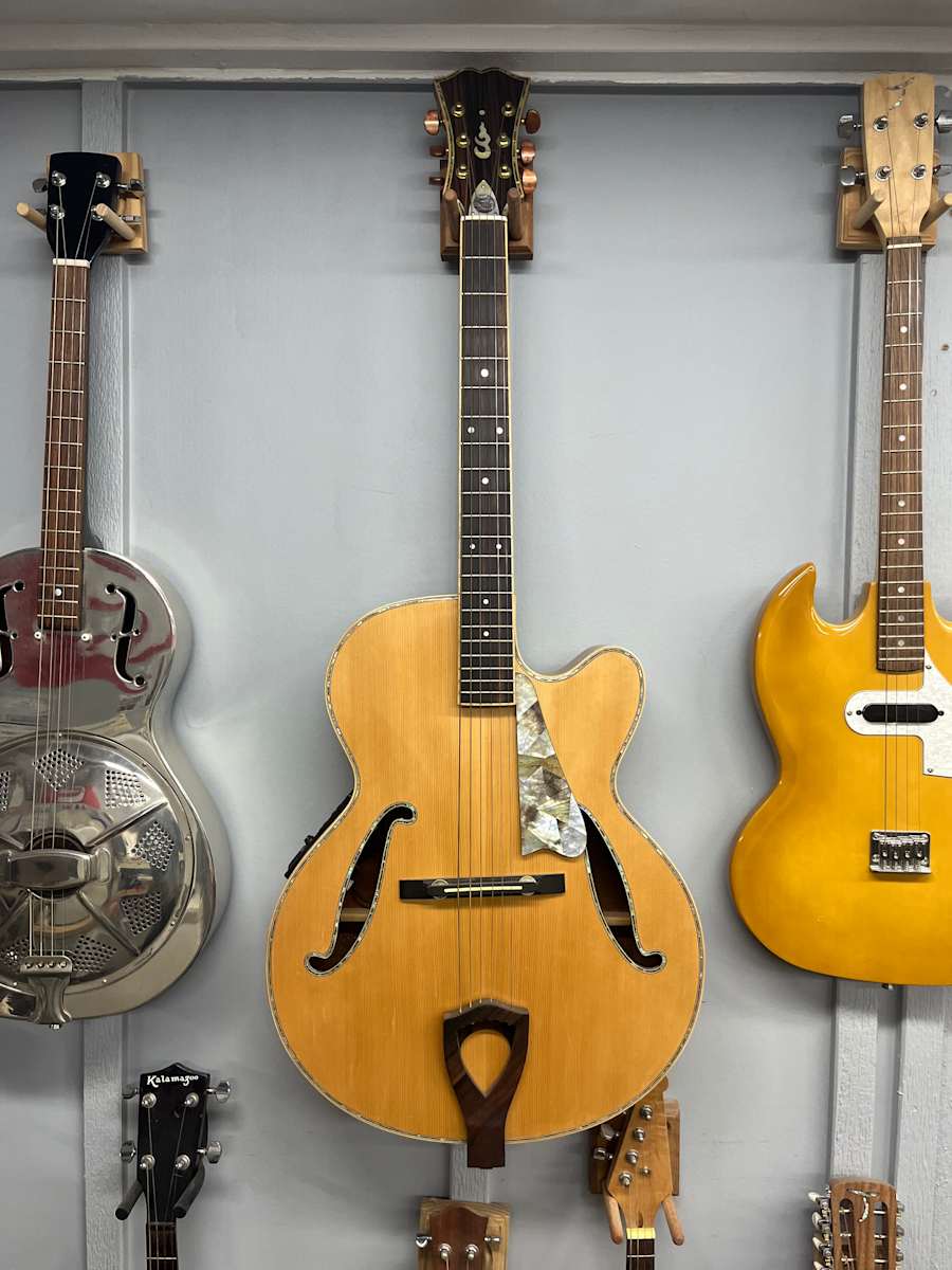 6-String Guitar by Unknown, Image 1.