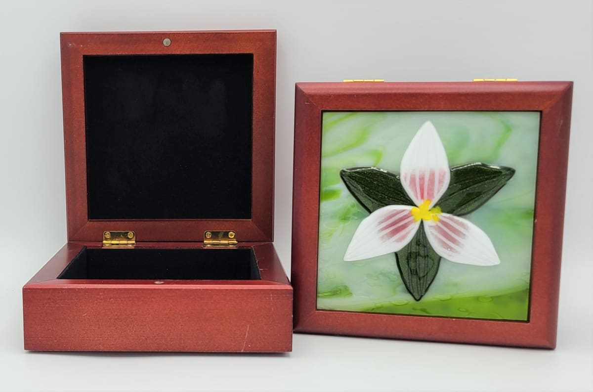 Trillium Treasure Box 