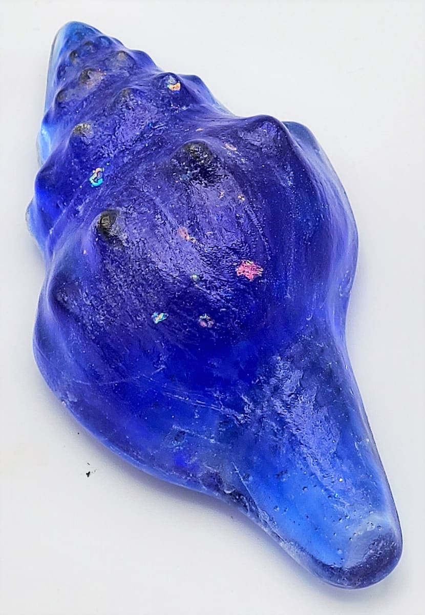 Conch Shell Paperweight in Blue by Kathy Kollenburn, Image 14.
