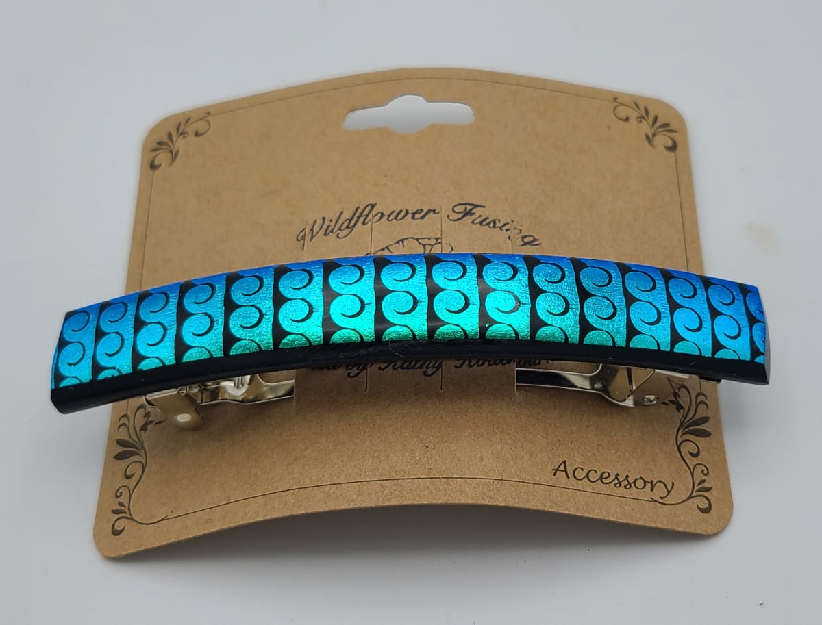 Barrette-Aqua Dichroic with Waves 