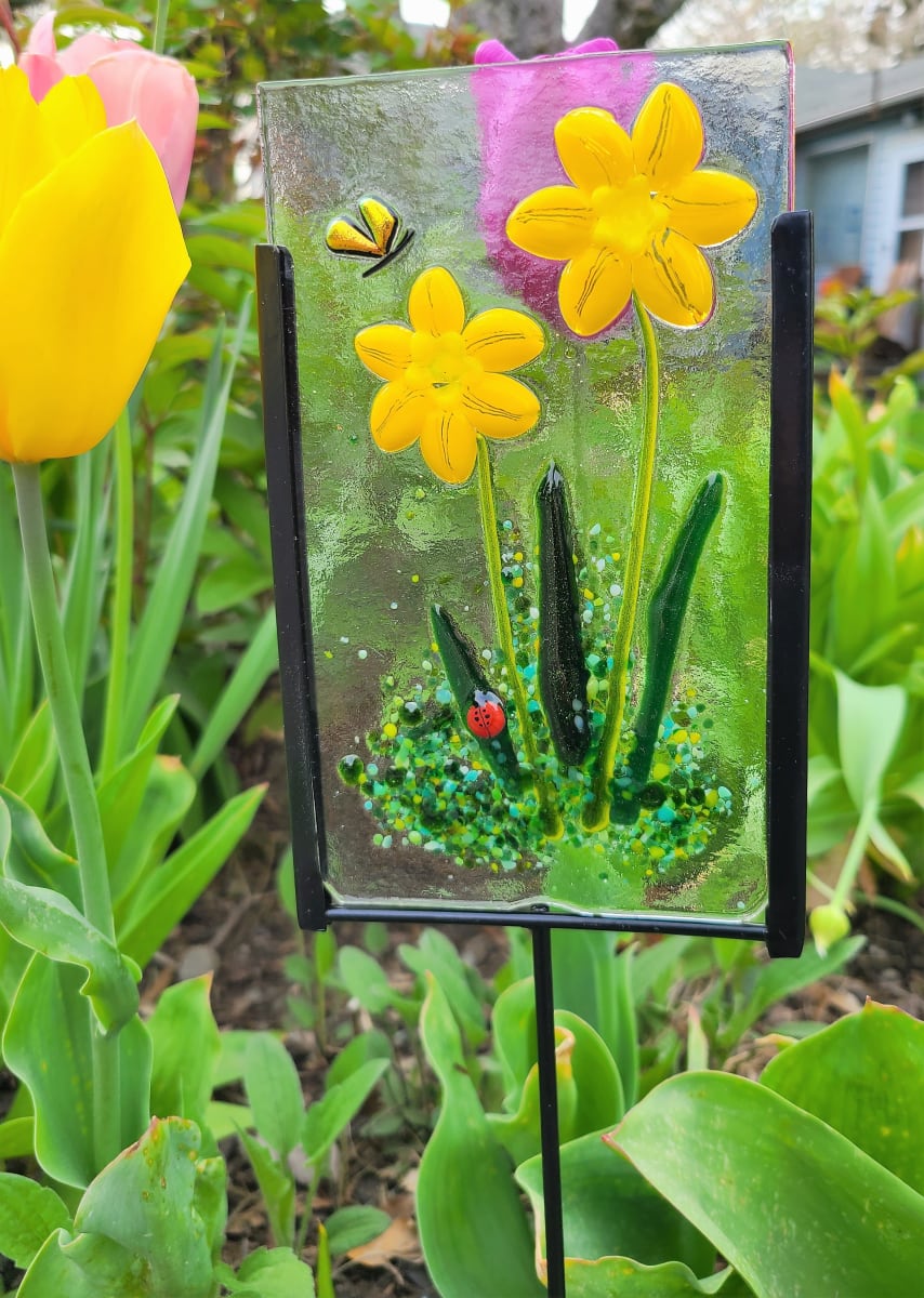 Garden Stake-Double Daffodils by Kathy Kollenburn 