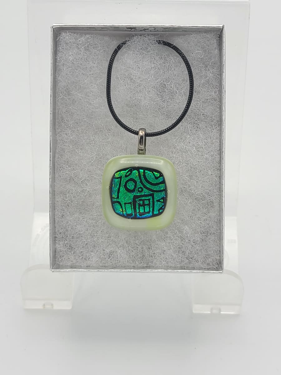 Necklace-Dichroic Pattern in Green on French Vanilla by Kathy Kollenburn 