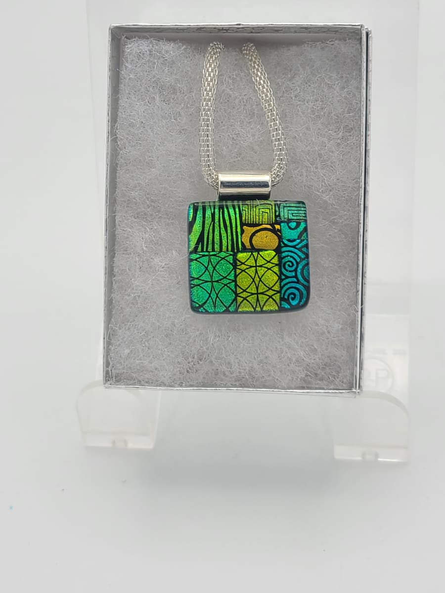 Necklace-Patterned Dichroic by Kathy Kollenburn 