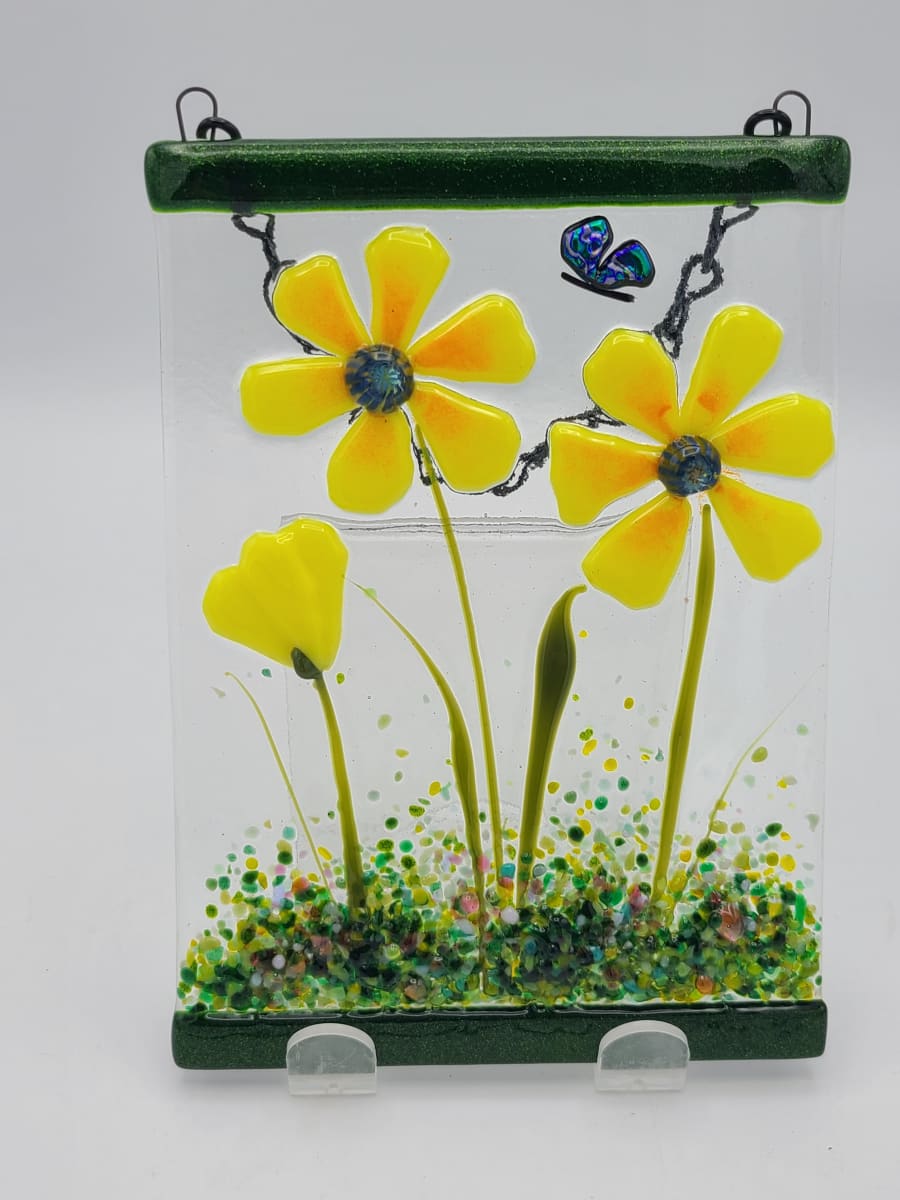 Garden Hanger-Yellow Daisies by Kathy Kollenburn 