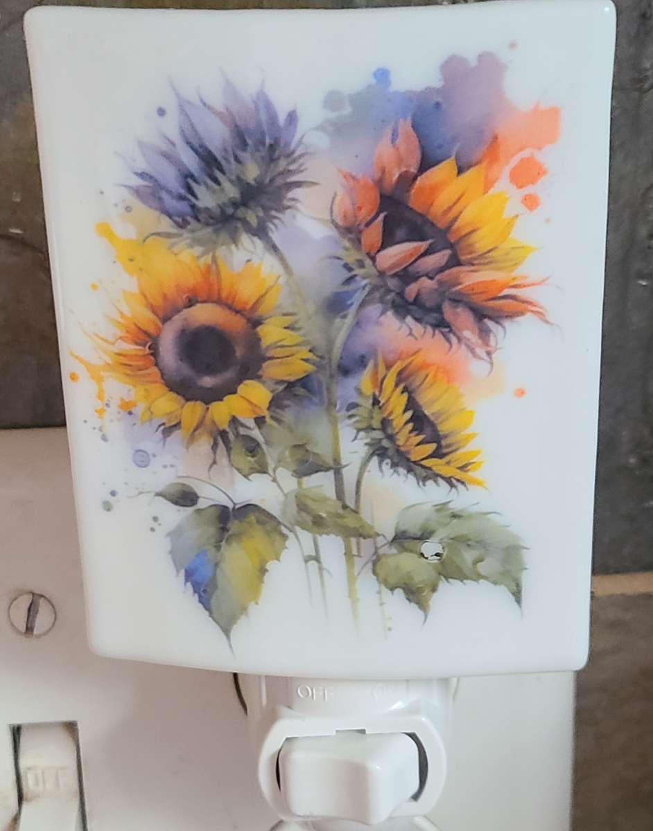 Nightlight-Sunflower Bunch by Kathy Kollenburn 