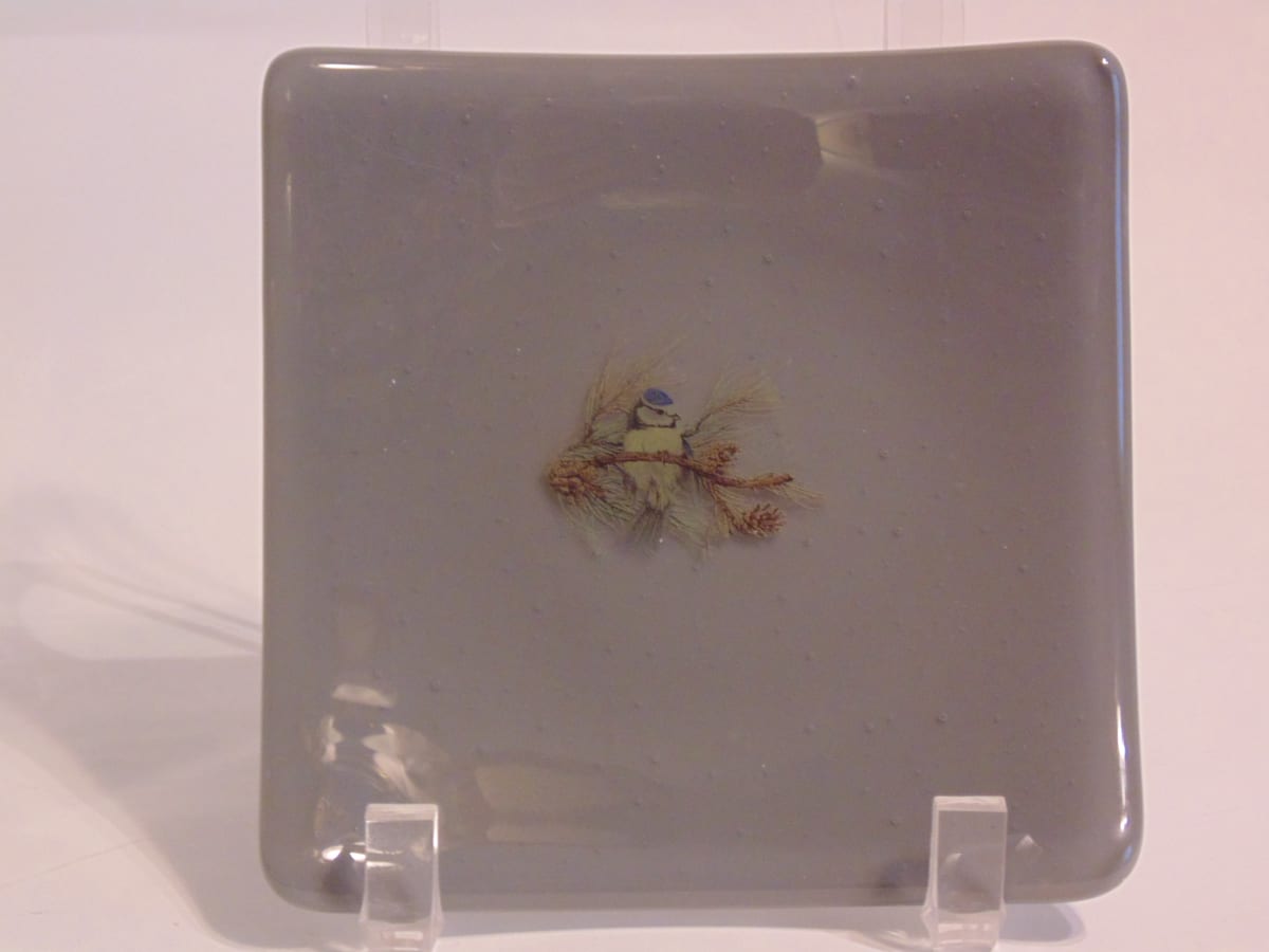 Small dish-Gray with small bird by Kathy Kollenburn, Image 1.