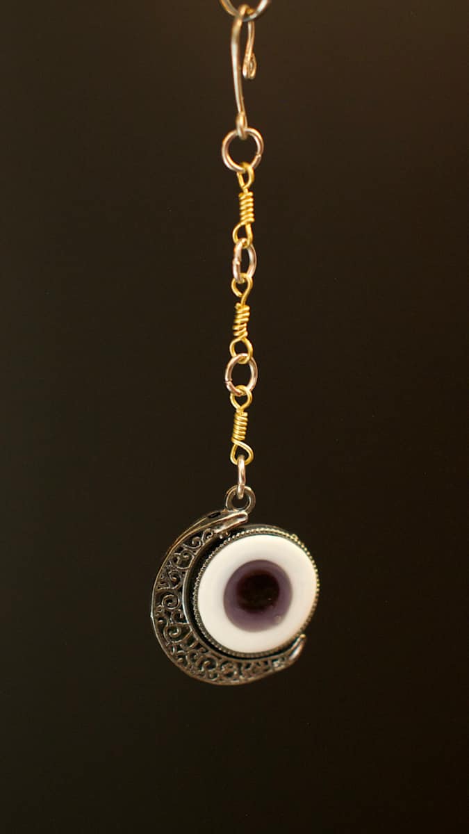 Violet (set in gunmetal) by creature kpw, Image 1.