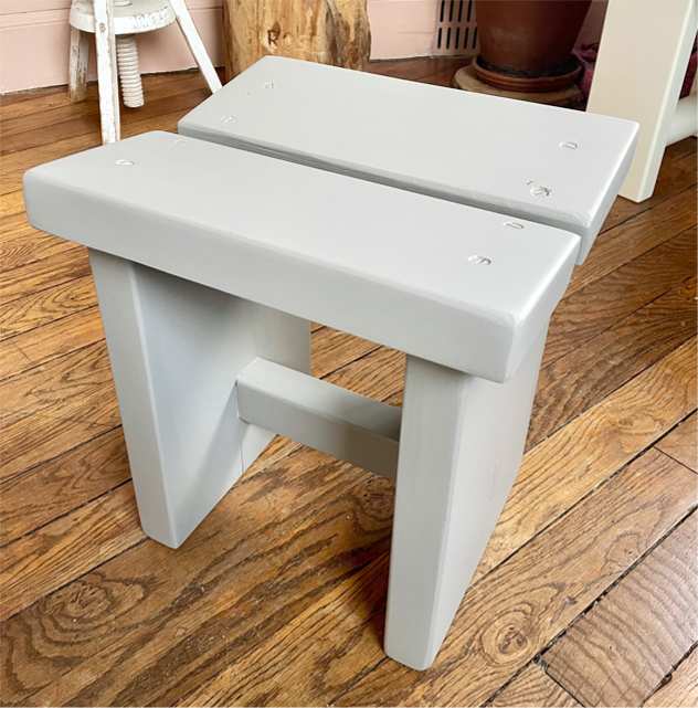 Solid Pine Stool for La Plagne by René Martin, Image 1.