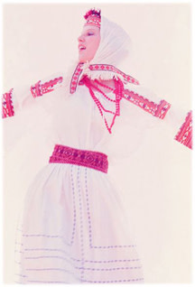 White on white by Stefan Tur 