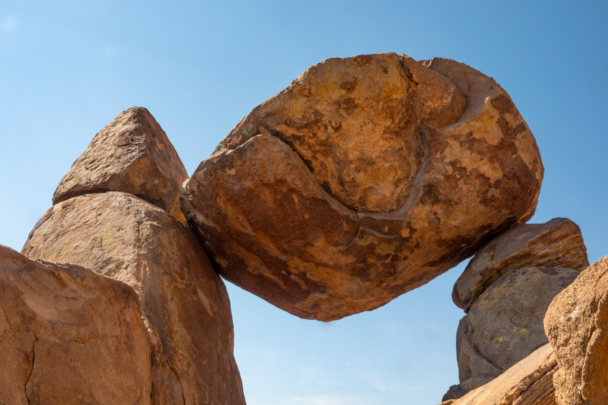 Balanced Rock by Alan Powell 