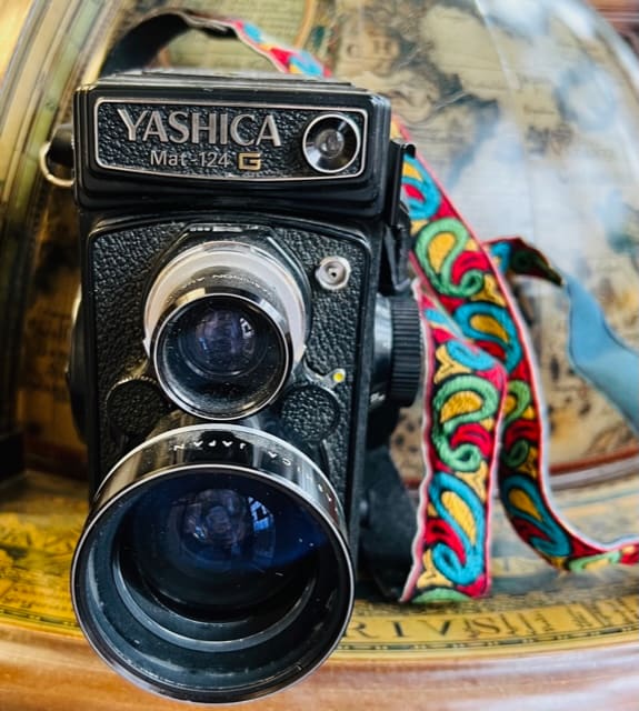 #1674 - Yashica Camera 