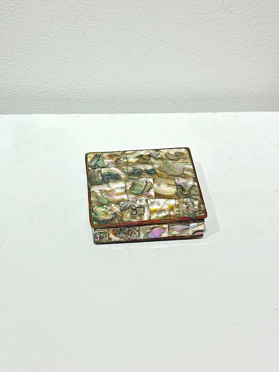 5200 - Abalone Shell Box Made in Mexico in the Style of Los Castillos ...