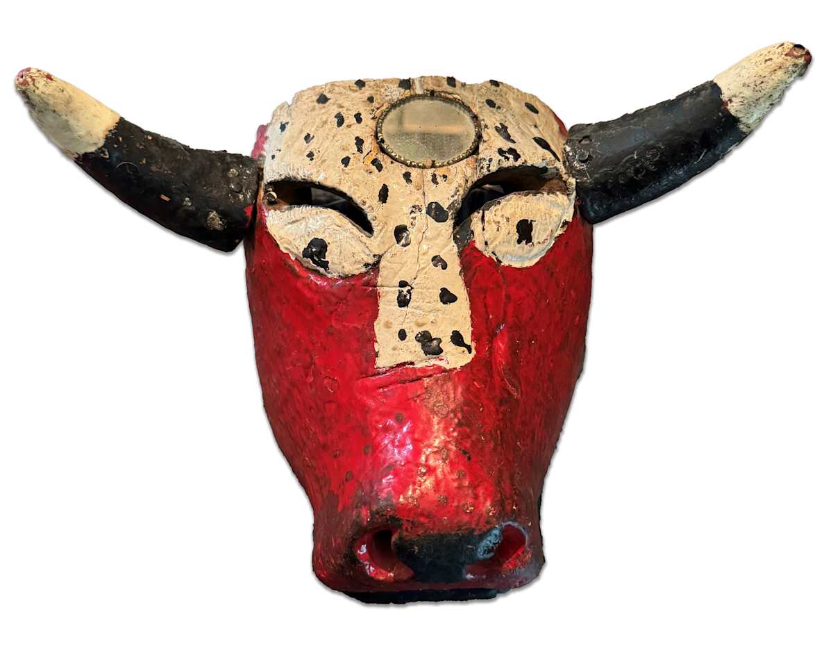4225 - Vintage Mexican Bull Mask 