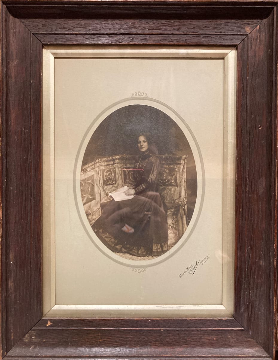 1579 - Antique Photograph of a Woman 