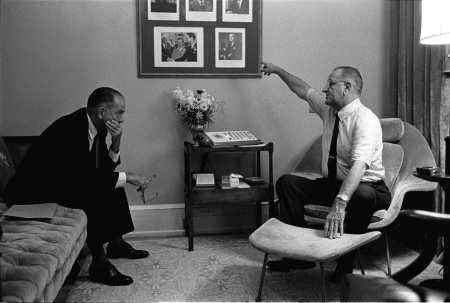 The President and the Senator, Image 1.