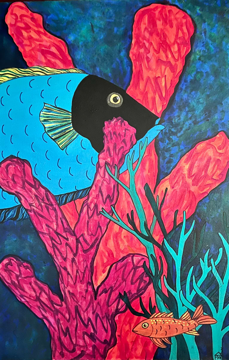 Dark face and Friend  Image: Large fish hiding in the coral