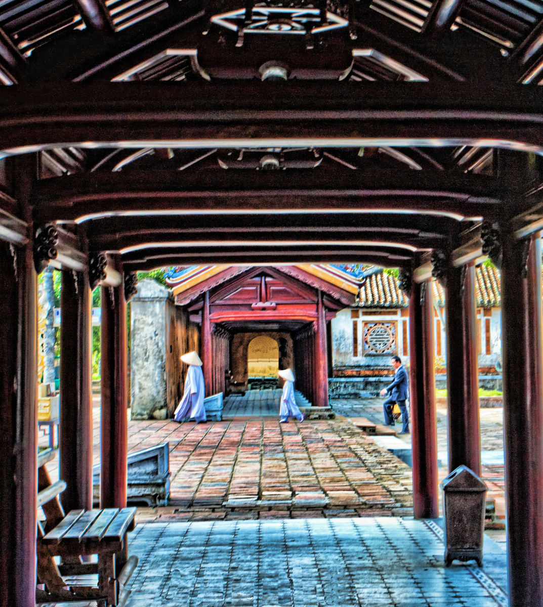 Big Buddha, little Buddha by Rochelle Berman  Image:  "Harmony in Contrast: Where Tradition Meets Modernity,"