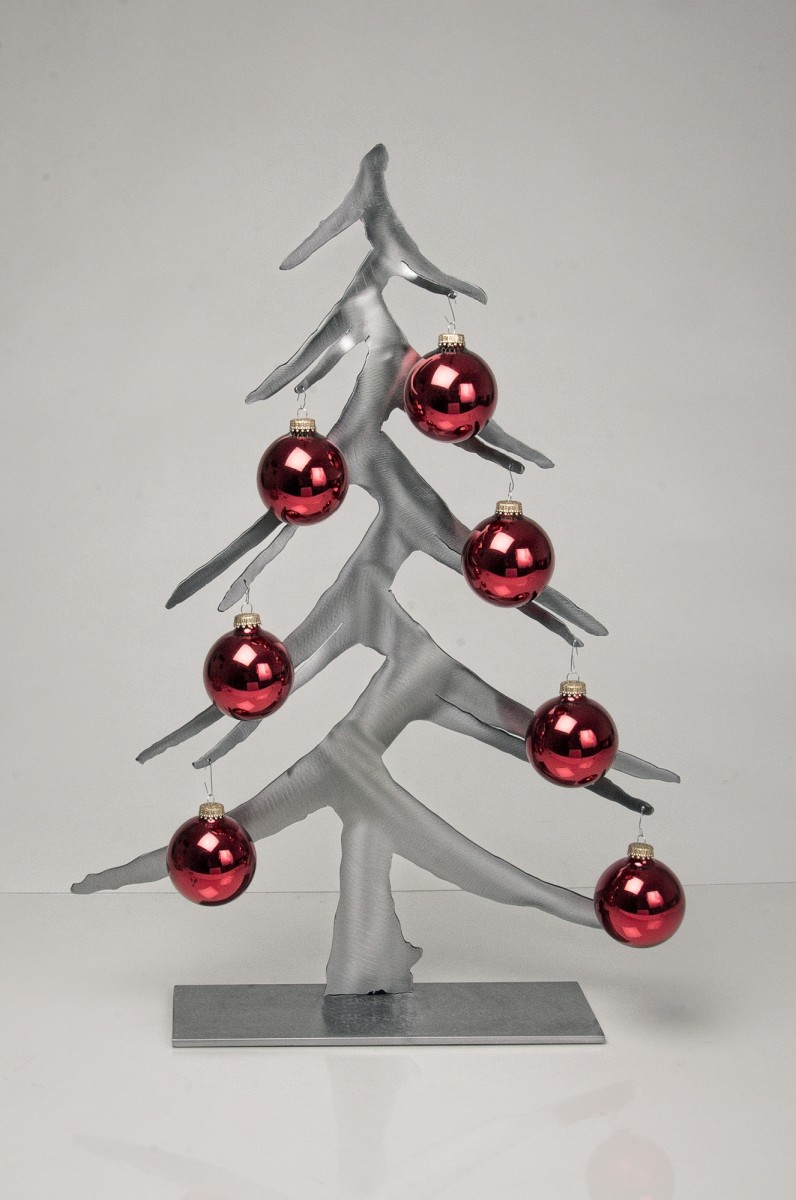 Matsuno Ornament Tree by Julie and Ken Girardini 
