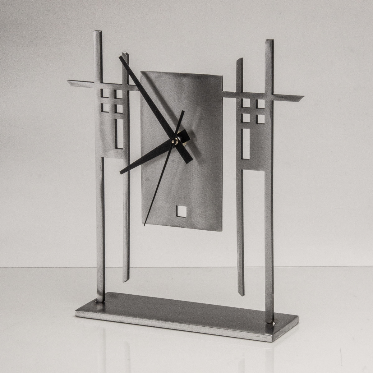 Craftsman Clock by Julie and Ken Girardini 