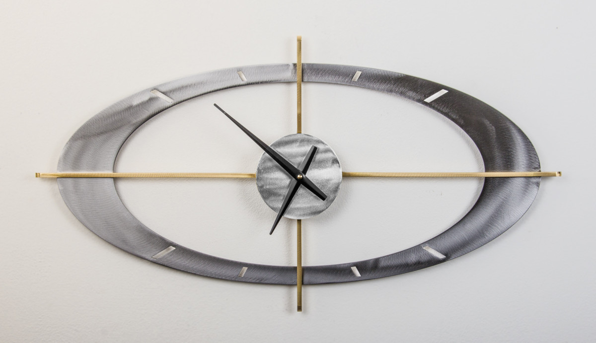 Oculus Wall clock by Julie and Ken Girardini 