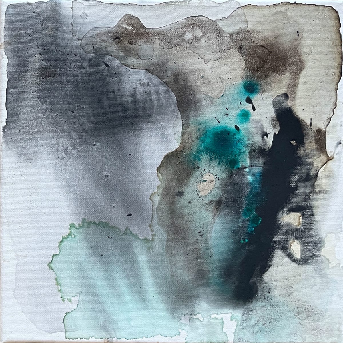 Santorini White by Tina Psoinos  Image: Santorini White