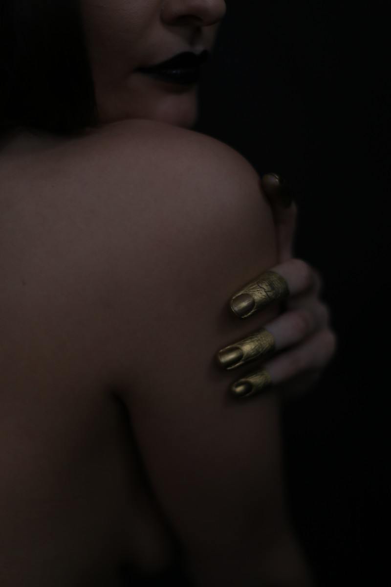 Golden no.2, Image 1.