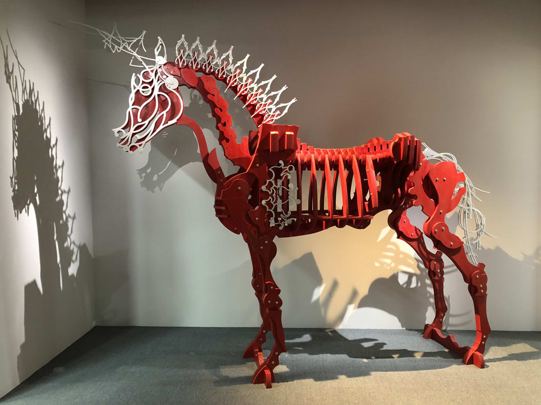 知識之馬（紅色版）Knowledge Horse (Red Version) by 席時斌 HSI Shin-Pin 