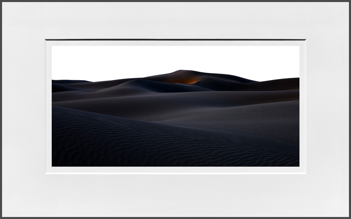 正被點燃的沙漠 (S) / The Desert that is Being Lit by 劉群群 LIU Chun-Chun 