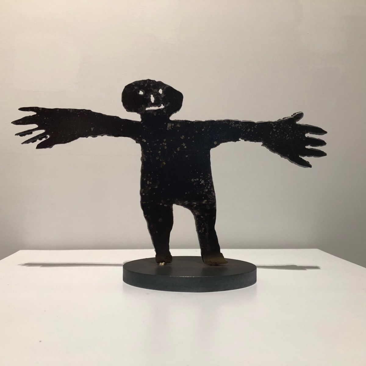 Nobody (rust)紅銹系列-張手歡迎的小人物 by 盧淳天 NO Sooncheon 