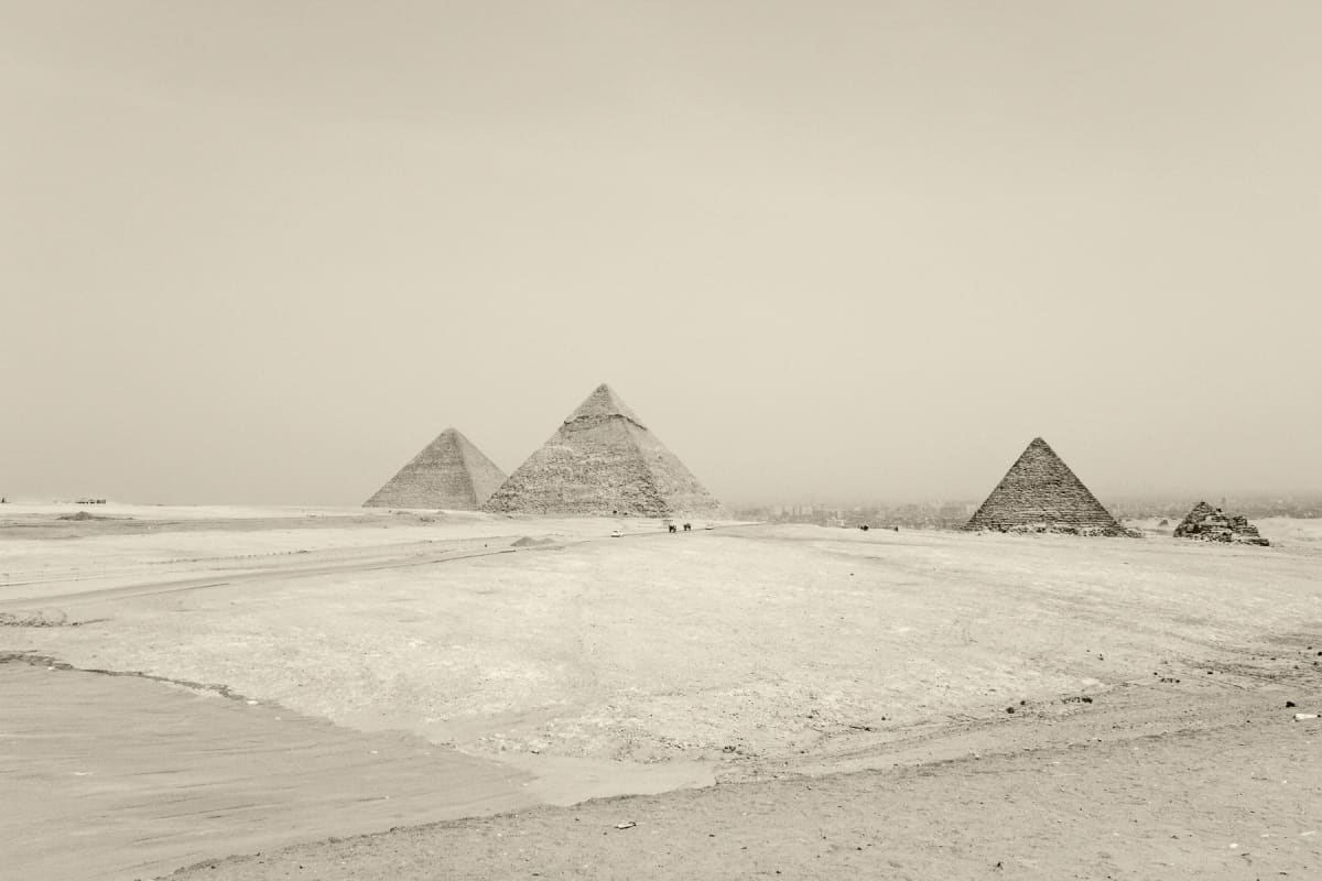 The Pyramids of Giza, Image 2.