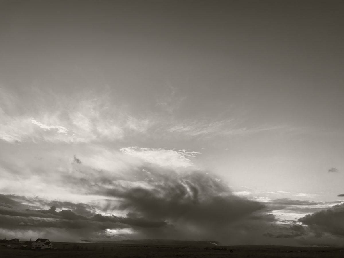 Commotion, Image 1.