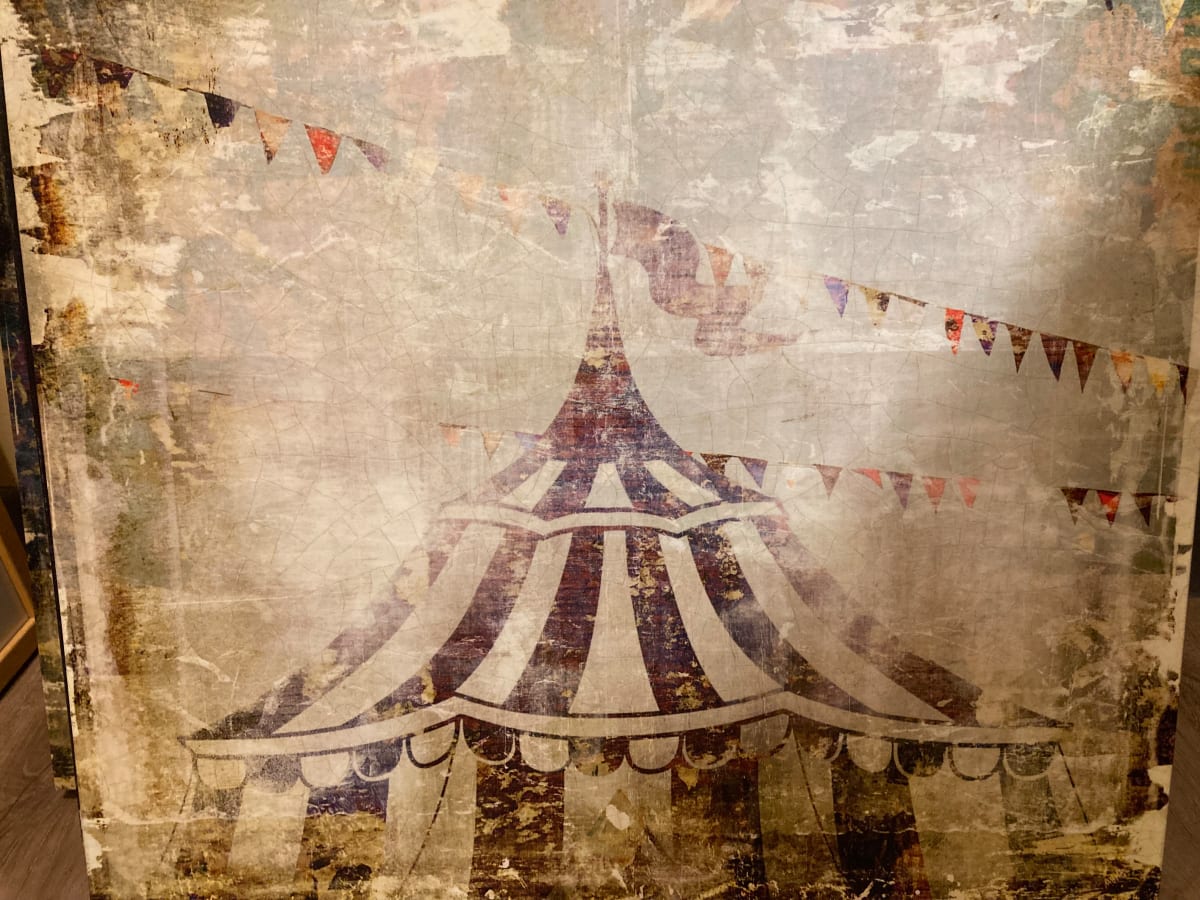 Circus 1 by Unknown 