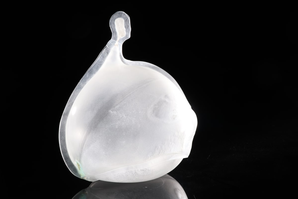 Inflatable 30 (Human 2) by Linda van Huffelen 