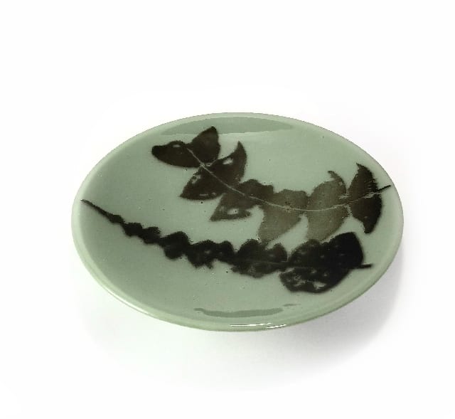Banksia Leaves Bowl (Olive) by Nada Murphy 